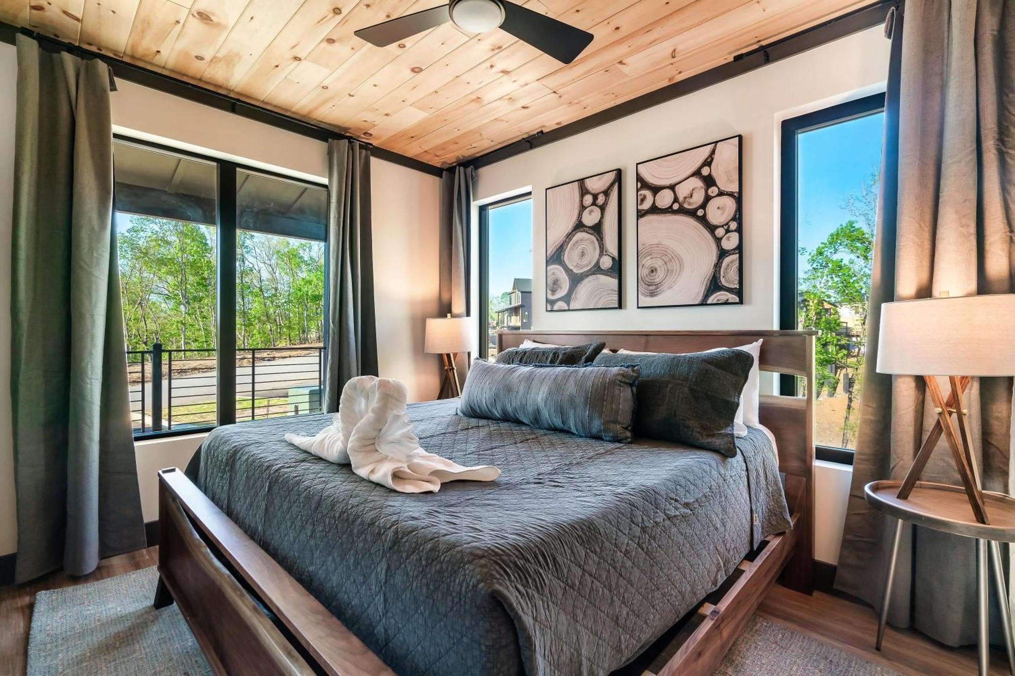 Halle Beary By Avantstay Indoor Pool Hot Tub Sunset Views Сивиървил Екстериор снимка