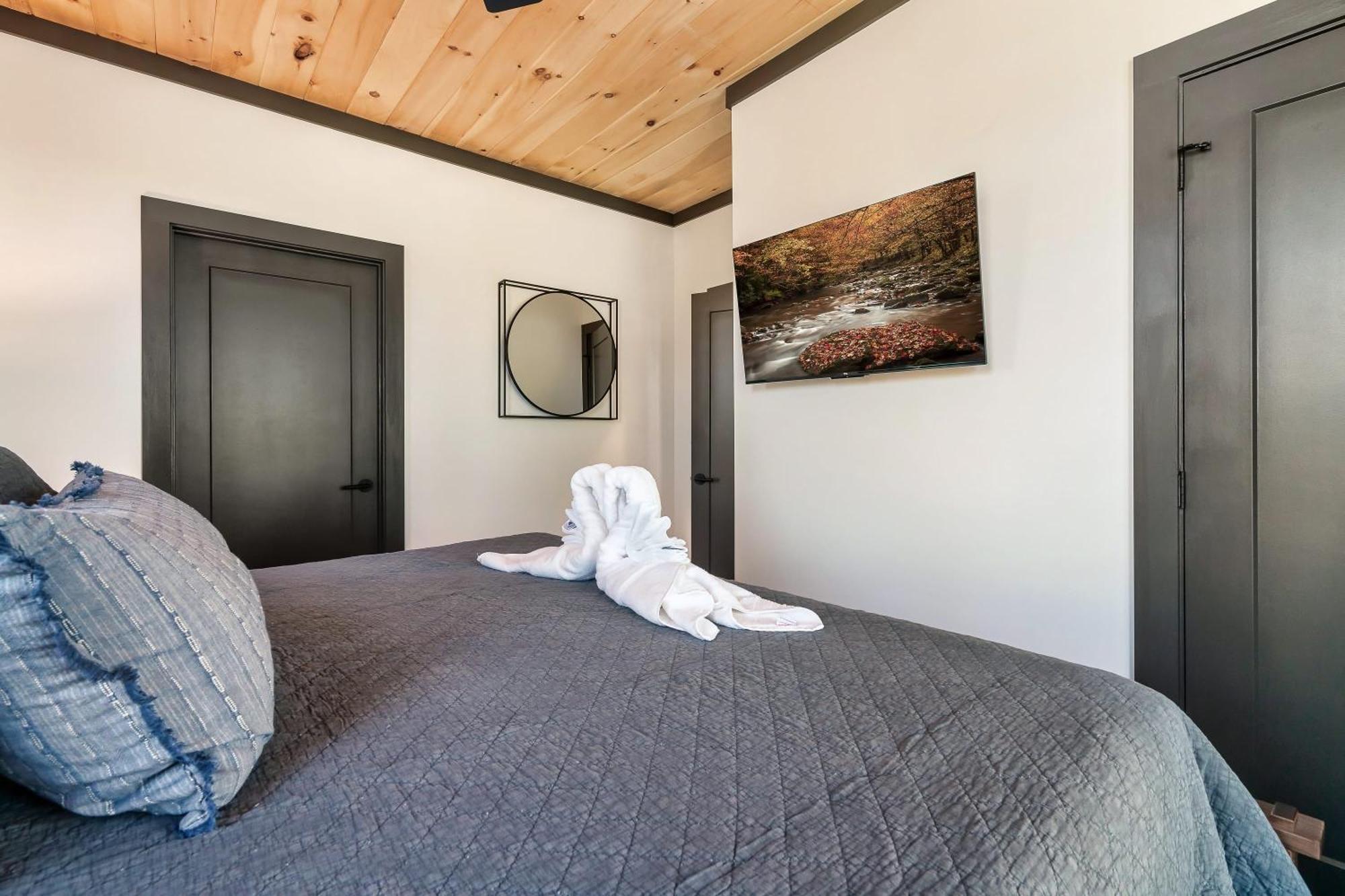 Halle Beary By Avantstay Indoor Pool Hot Tub Sunset Views Сивиървил Екстериор снимка