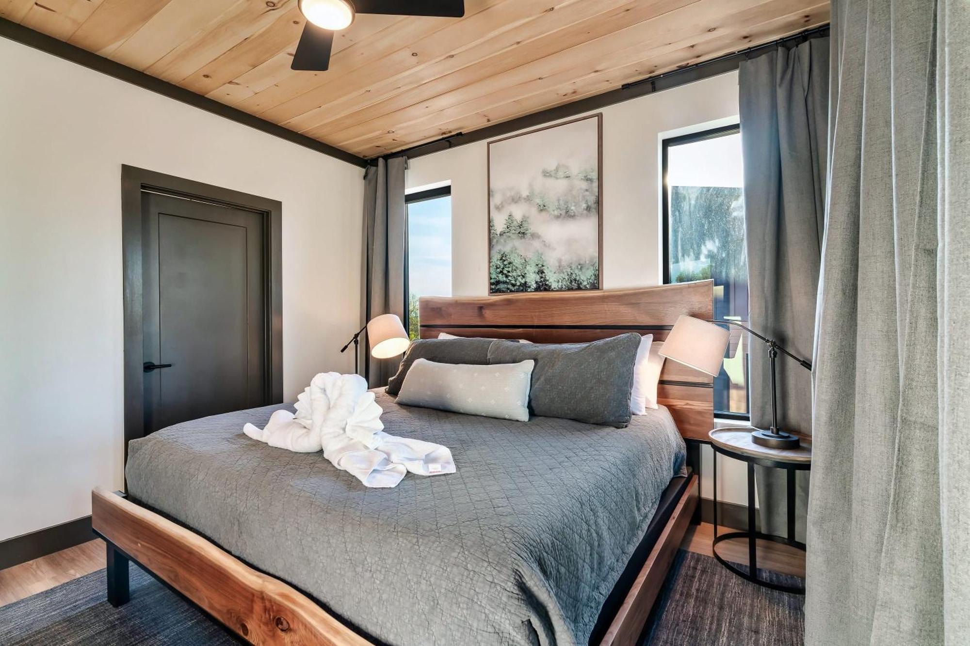 Halle Beary By Avantstay Indoor Pool Hot Tub Sunset Views Сивиървил Екстериор снимка