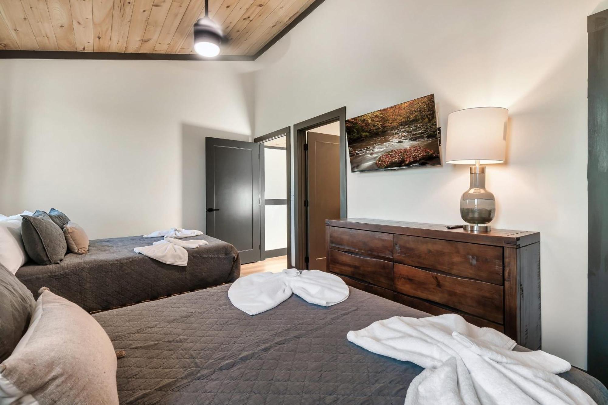Halle Beary By Avantstay Indoor Pool Hot Tub Sunset Views Сивиървил Екстериор снимка