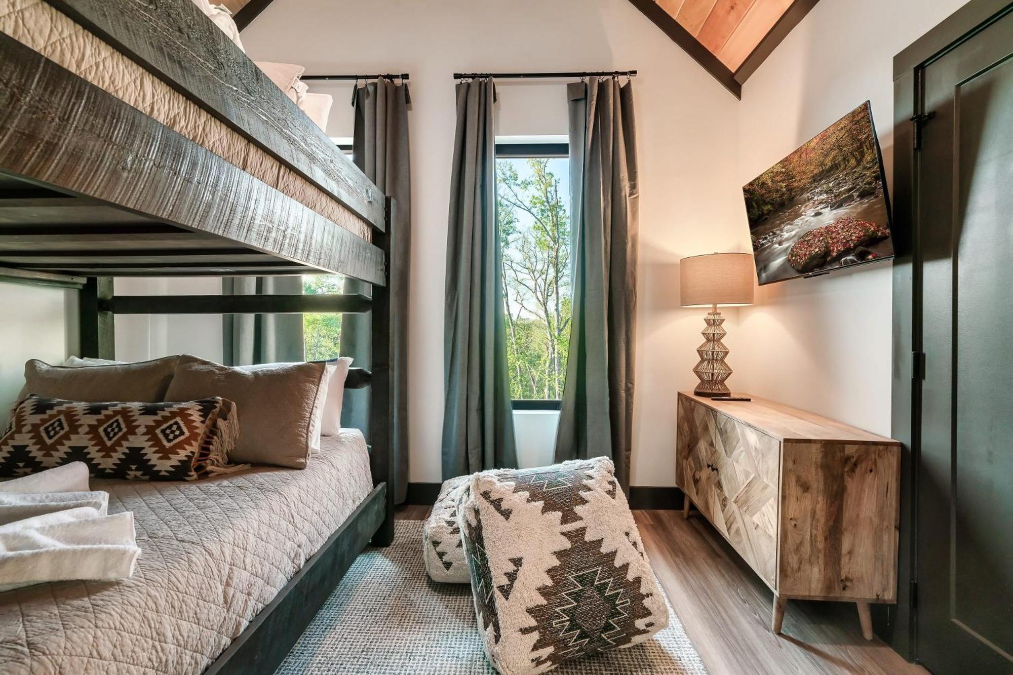 Halle Beary By Avantstay Indoor Pool Hot Tub Sunset Views Сивиървил Екстериор снимка